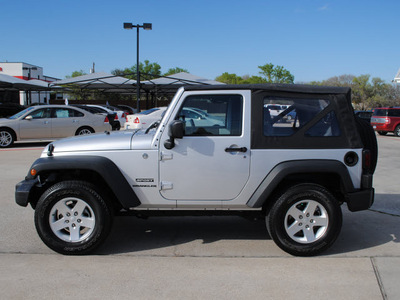 jeep wrangler 2010 silver suv sport gasoline 6 cylinders 4 wheel drive 6 speed manual 76087