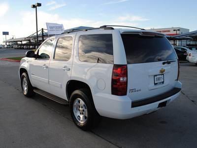 chevrolet tahoe 2011 white suv lt flex fuel 8 cylinders 4 wheel drive automatic 76087