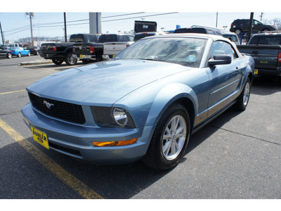 ford mustang 2007 vista blue v6 deluxe gasoline 6 cylinders rear wheel drive automatic with overdrive 07724