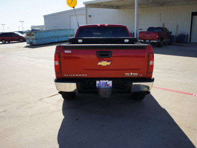 chevrolet silverado 1500 2008 red pickup truck lt1 gasoline 8 cylinders 2 wheel drive automatic 76108