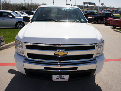 chevrolet silverado 1500 2010 white pickup truck ls flex fuel 8 cylinders 2 wheel drive automatic 76205