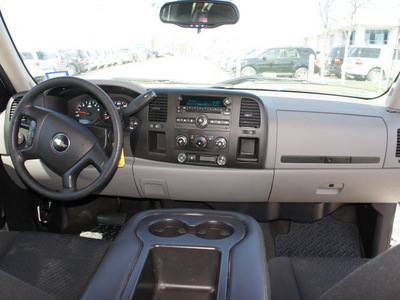 chevrolet silverado 1500 2010 white pickup truck ls flex fuel 8 cylinders 2 wheel drive automatic 76205