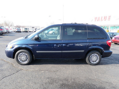 chrysler town and country 2006 blue van gasoline 6 cylinders front wheel drive automatic 19153