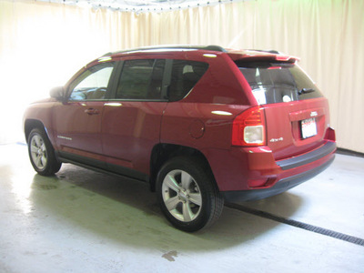 jeep compass 2012 red suv latitude gasoline 4 cylinders 4 wheel drive automatic 44883