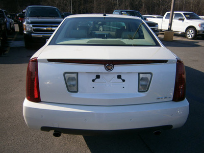 cadillac sts 2006 white sedan gasoline 6 cylinders automatic 13502