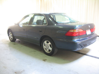 honda accord 1998 gray sedan ex gasoline 4 cylinders front wheel drive automatic 44883