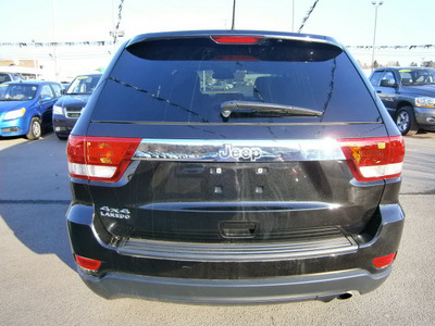 jeep grand cherokee 2011 black suv laredo gasoline 6 cylinders 4 wheel drive automatic 13502