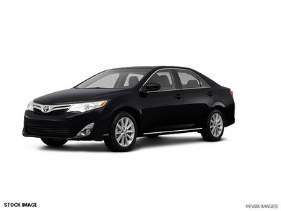 toyota camry 2012 black xle gasoline 4 cylinders front wheel drive automatic 55448