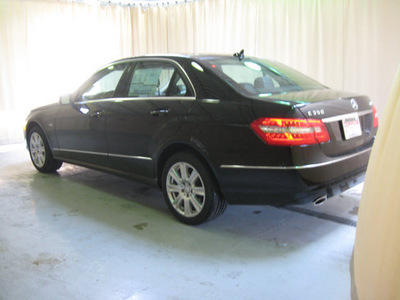 mercedes benz e class 2012 black sedan e350 4matic luxury gasoline 6 cylinders all whee drive automatic 44883