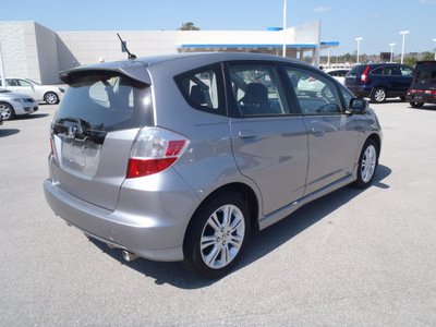 honda fit 2010 gray hatchback sport gasoline 4 cylinders front wheel drive automatic 28557