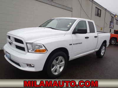 ram ram pickup 1500 2012 white st gasoline 8 cylinders 4 wheel drive automatic with overdrive 98371