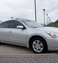 nissan altima 2010 silver sedan 2 5 sl gasoline 4 cylinders front wheel drive automatic 76018