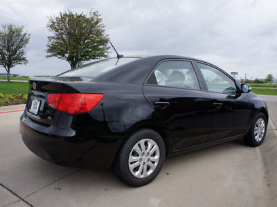 kia forte 2010 black sedan ex gasoline 4 cylinders front wheel drive automatic 76018