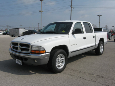 dodge dakota 2001 white pickup truck slt gasoline 8 cylinders rear wheel drive automatic with overdrive 45840