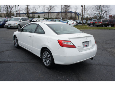 honda civic 2010 white coupe ex gasoline 4 cylinders front wheel drive 5 speed automatic 07724