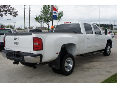 chevrolet silverado 3500hd 2008 white lt1 diesel 8 cylinders 2 wheel drive automatic 77090