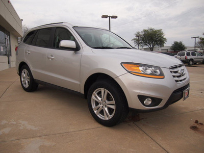 hyundai santa fe 2011 silver se gasoline 6 cylinders front wheel drive automatic 75228