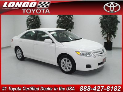 toyota camry 2011 white sedan gasoline 4 cylinders front wheel drive automatic 91731