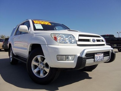 toyota 4runner 2005 white suv sport edition gasoline 8 cylinders 4 wheel drive automatic 90241