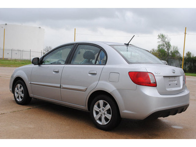 kia rio 2011 silver sedan lx gasoline 4 cylinders front wheel drive automatic with overdrive 77037