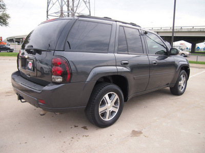 chevrolet trailblazer 2007 dk  gray suv lt gasoline 6 cylinders rear wheel drive automatic 75228