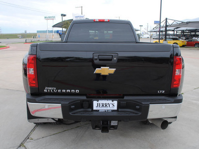 chevrolet silverado 3500hd 2011 black ltz diesel 8 cylinders 4 wheel drive automatic 76087