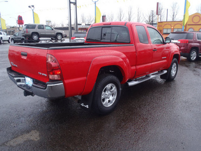 toyota tacoma 2008 red v6 gasoline 6 cylinders 4 wheel drive automatic 98632