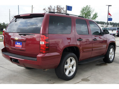 chevrolet tahoe 2007 maroon suv ls gasoline 8 cylinders rear wheel drive 4 speed automatic 77090