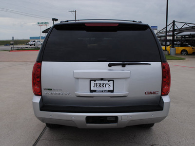 gmc yukon xl 2012 silver suv slt flex fuel 8 cylinders 4 wheel drive automatic 76087