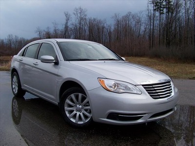 chrysler 200 2012 silver touring gasoline 4 cylinders front wheel drive automatic 44024