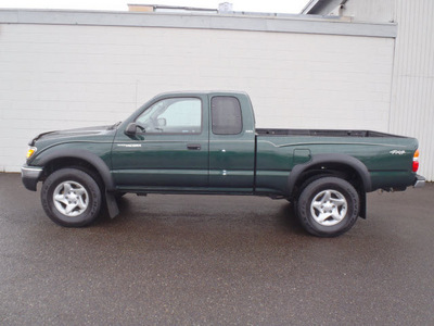 toyota tacoma 2003 green gasoline 6 cylinders 4 wheel drive 5 speed manual 98371