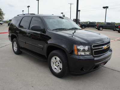 chevrolet tahoe 2010 black suv flex fuel 8 cylinders 2 wheel drive automatic 76087