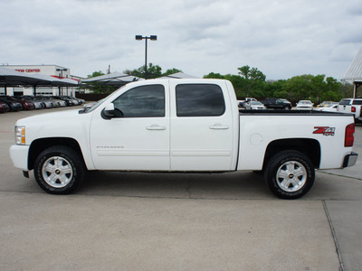 chevrolet silverado 1500 2011 white ltz flex fuel 8 cylinders 4 wheel drive automatic 76087