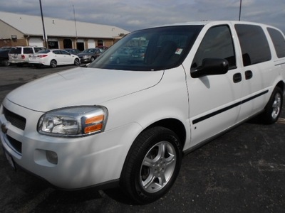 chevrolet uplander 2007 white van ls gasoline 6 cylinders front wheel drive automatic 43228