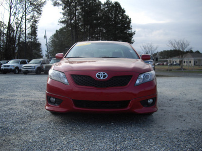 toyota camry 2010 red sedan se gasoline 4 cylinders front wheel drive automatic 27569