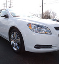 chevrolet malibu 2011 white sedan lt gasoline 6 cylinders front wheel drive automatic 60007