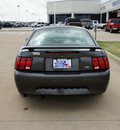 ford mustang 2004 dk  gray coupe gasoline 6 cylinders rear wheel drive automatic with overdrive 76108