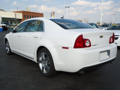 chevrolet malibu 2011 white sedan lt gasoline 6 cylinders front wheel drive automatic 60007