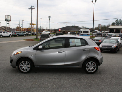 mazda mazda2 2011 silver sedan gasoline 4 cylinders front wheel drive automatic 27215