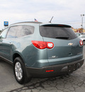 chevrolet traverse 2009 dk  gray suv lt gasoline 6 cylinders front wheel drive automatic 27215