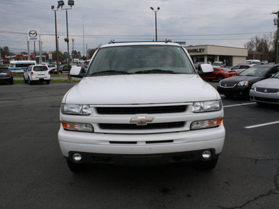 chevrolet suburban 2006 white suv z71 flex fuel 8 cylinders 4 wheel drive automatic 27215