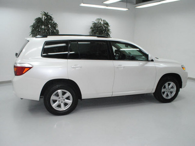 toyota highlander 2010 white suv se gasoline 6 cylinders front wheel drive automatic 91731