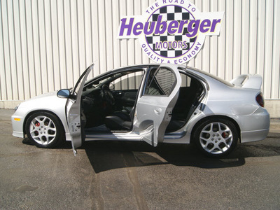 dodge neon srt 4 2005 bright silver sedan gasoline 4 cylinders front wheel drive 5 speed manual 80905