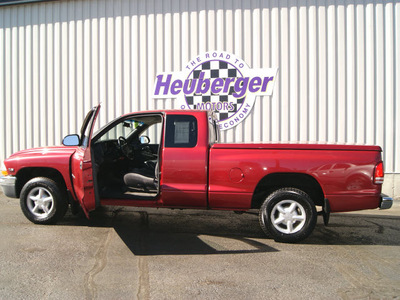 dodge dakota 1997 red gasoline 6 cylinders rear wheel drive automatic 80905