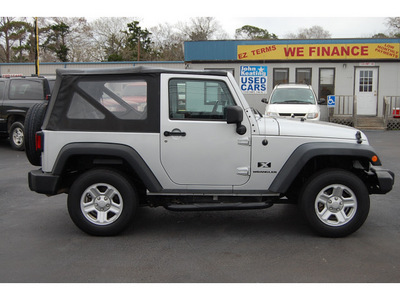 jeep wrangler 2007 silver suv x gasoline 6 cylinders 4 wheel drive 6 speed manual 77037