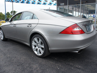 mercedes benz cls class 2008 gray cls550 gasoline 8 cylinders rear wheel drive automatic 60411