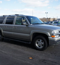 chevrolet suburban 2001 gold suv gasoline 8 cylinders 4 wheel drive automatic 60411