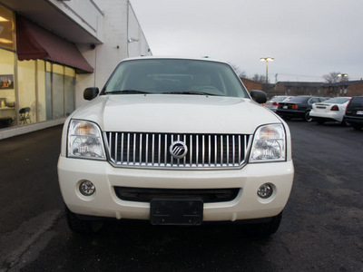 mercury mountaineer 2004 beige suv premier gasoline 6 cylinders all whee drive automatic with overdrive 60411