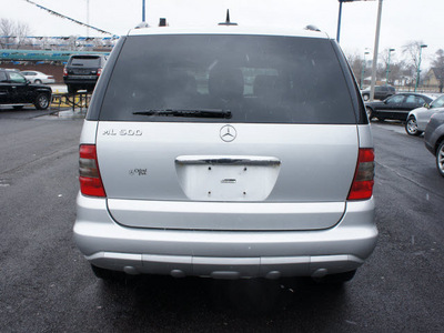 mercedes benz m class 2005 silver suv ml500 gasoline 8 cylinders all whee drive automatic 60411