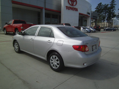 toyota corolla 2010 silver sedan le gasoline 4 cylinders front wheel drive automatic 75503